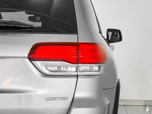 Used 2020 Jeep Grand Cherokee Limited image 45