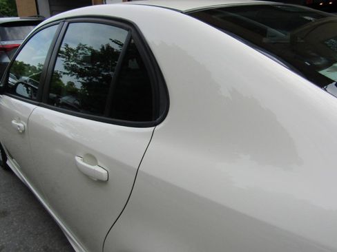 Used 2008 Saab 9-3 2.0T w/ Moonroof Package FWD image 6