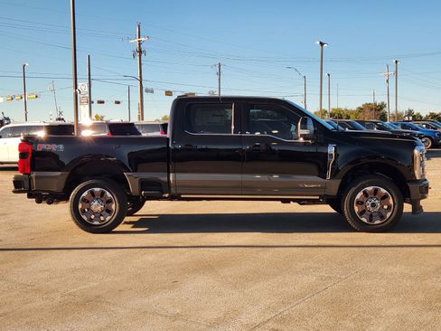 New 2026 Ford F250 King Ranch w/ FX4 Off-Road Package image 8