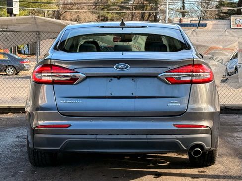 Used 2019 Ford Fusion SE image 10