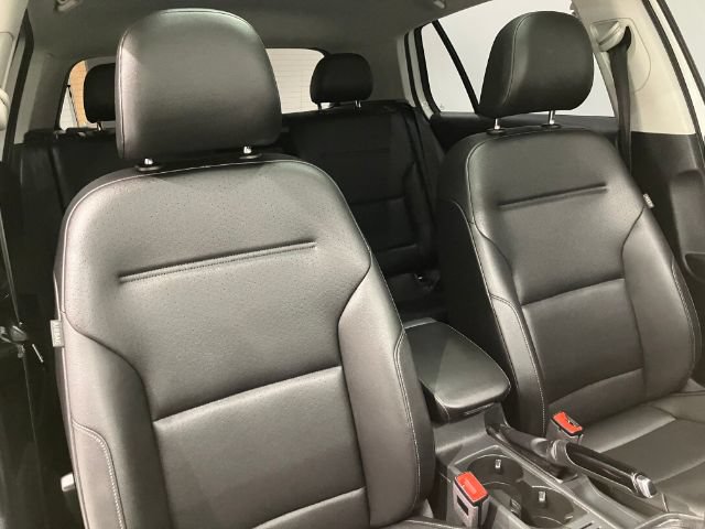 Used 2020 Volkswagen Golf 4-Door FWD image 34