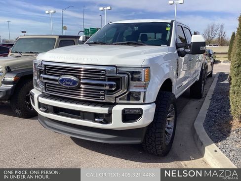 Used 2022 Ford F350 Limited image 4