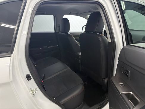 Used 2024 Mitsubishi Outlander Sport SE AWD/4WD image 15