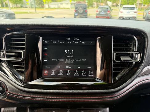 Used 2023 Dodge Durango GT AWD/4WD image 21
