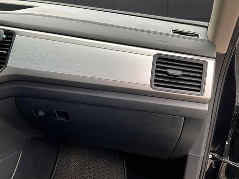 Used 2021 Volkswagen Atlas S image 12