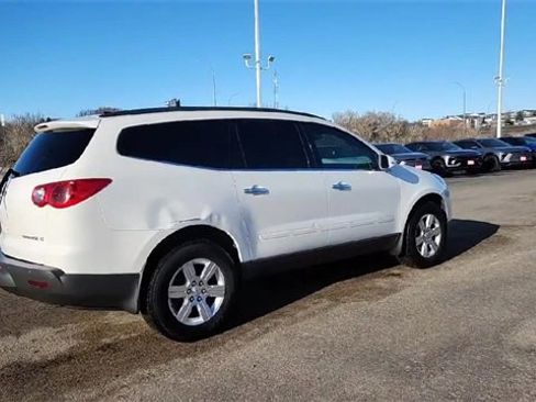 Used 2011 Chevrolet Traverse LT w/ Personal Connectivity Package image 8