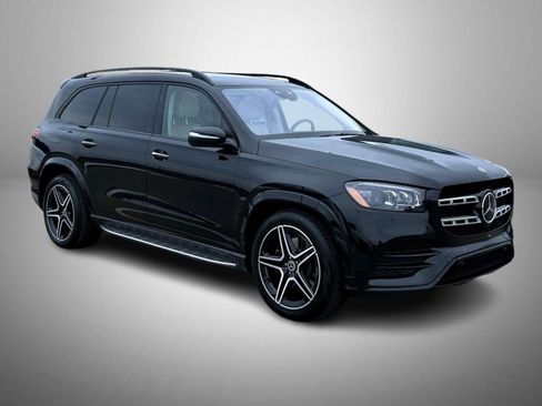 Used 2022 Mercedes-Benz GLS 580 4MATIC image 3