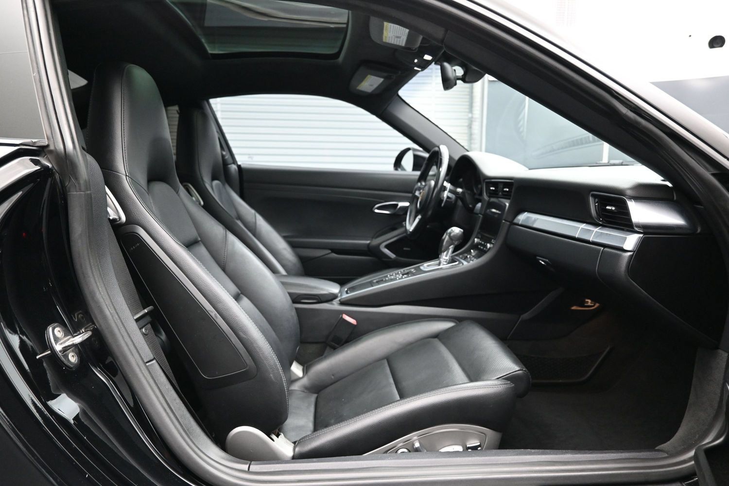 Used 2018 Porsche 911 Carrera T RWD image 11