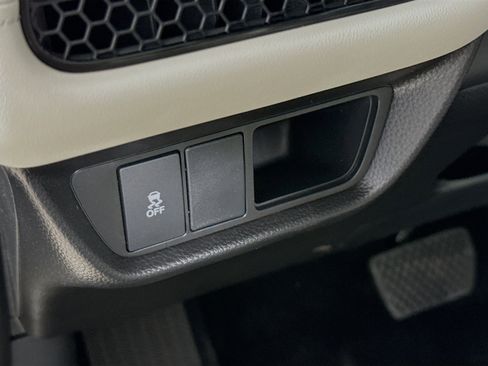 New 2026 Honda HR-V LX image 9