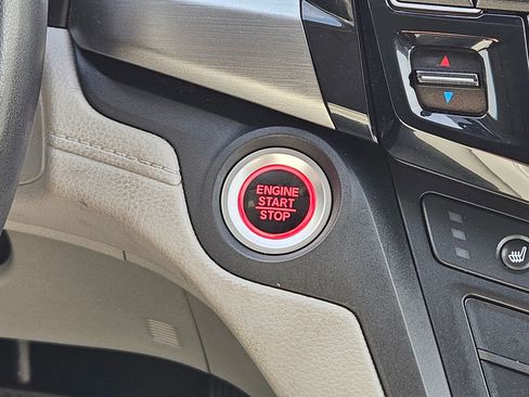 Used 2019 Honda Odyssey EX-L image 14