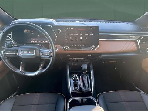 Used 2023 GMC Canyon AT4 image 20