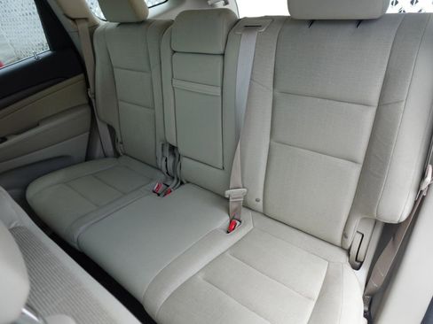 Used 2016 Jeep Grand Cherokee Laredo image 11