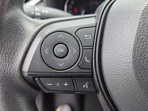 Used 2024 Toyota RAV4 XLE FWD image 24