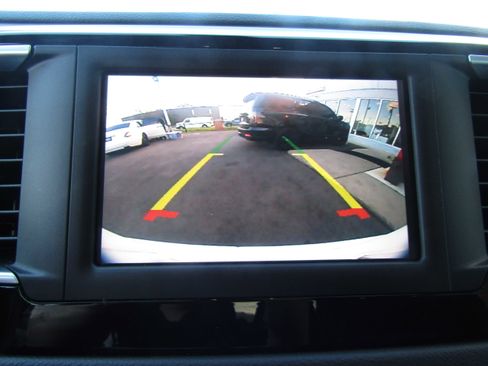 Used 2022 Chrysler Voyager LX image 21