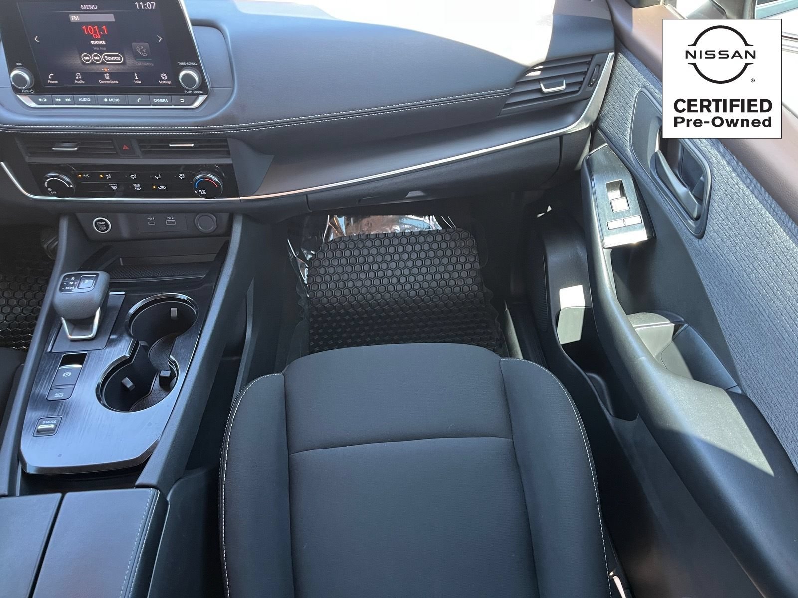 Certified 2023 Nissan Rogue S FWD image 15