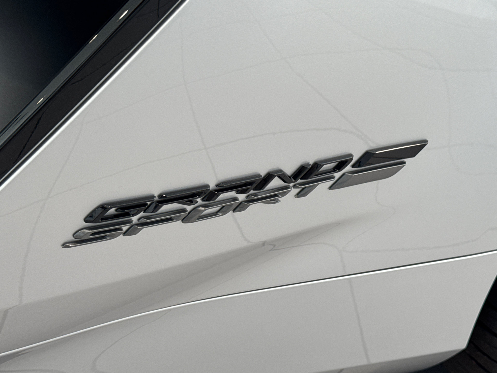 New 2027 Chevrolet Corvette Grand Sport w/ Z52 Sport Performance Package RWD image 7