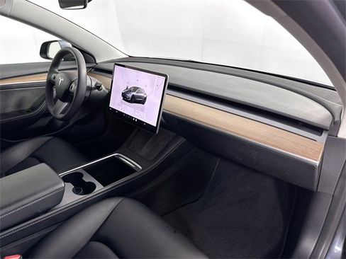 Used 2022 Tesla Model 3 Performance image 26