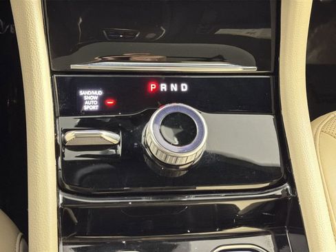 Used 2023 Jeep Grand Cherokee L Limited w/ Luxury Tech Group II image 22