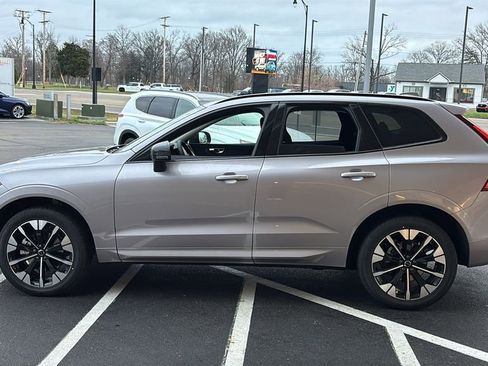 New 2026 Volvo XC60 B5 Plus w/ Climate Package AWD/4WD image 3
