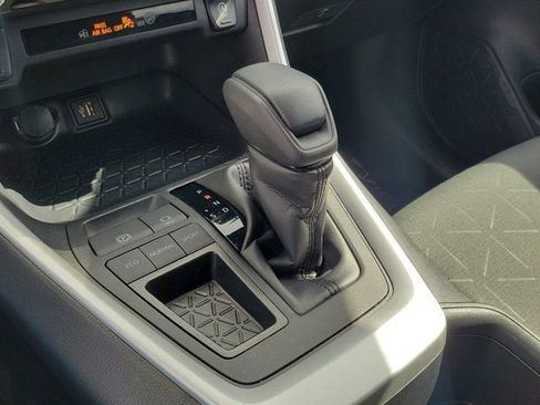 Used 2025 Toyota RAV4 XLE image 27