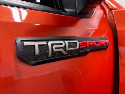 Used 2017 Toyota Tacoma TRD Sport AWD/4WD image 21