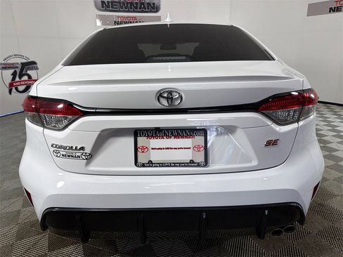 Used 2024 Toyota Corolla SE image 4
