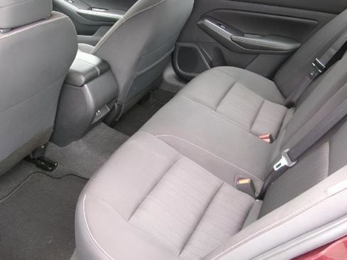 Used 2025 Nissan Altima 2.5 SV FWD image 9