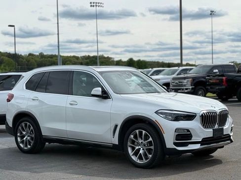 Used 2021 BMW X5 xDrive40i AWD/4WD image 41