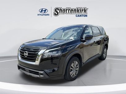 Used 2025 Nissan Pathfinder S