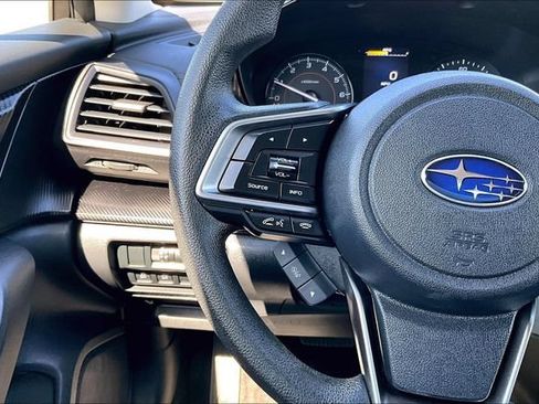 Used 2023 Subaru Crosstrek 2.0i AWD/4WD image 11