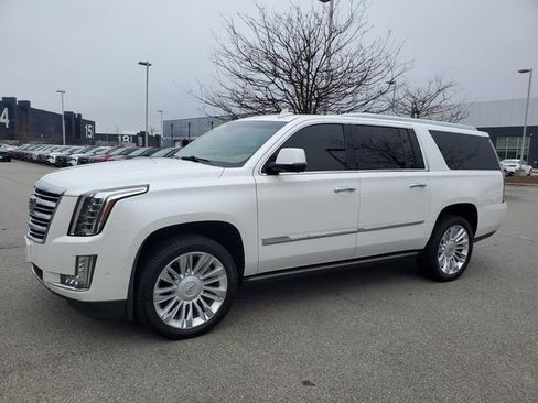 Used 2017 Cadillac Escalade ESV Platinum image 10