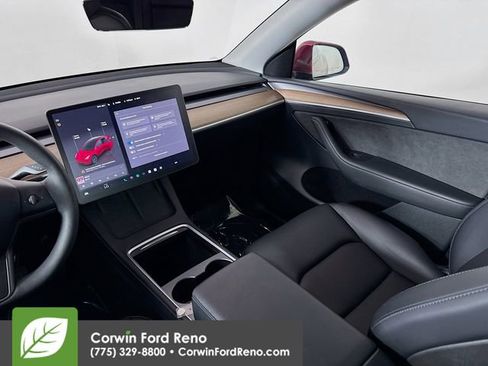 Used 2024 Tesla Model Y Long Range image 23