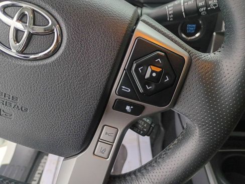 Used 2020 Toyota 4Runner image 34