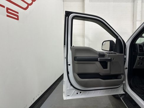 Used 2019 Ford F150 XLT w/ Equipment Group 302A Luxury image 34