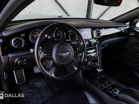 Used 2017 Bentley Mulsanne RWD image 3