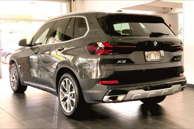 Certified 2024 BMW X5 sDrive40i RWD image 5