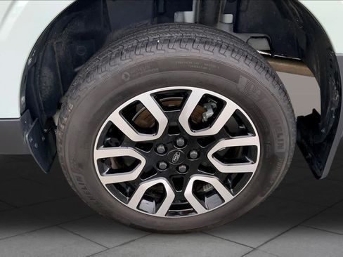 Used 2023 Ford Maverick Lariat FWD image 10