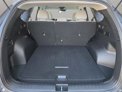 Certified 2025 Hyundai Tucson SE image 14