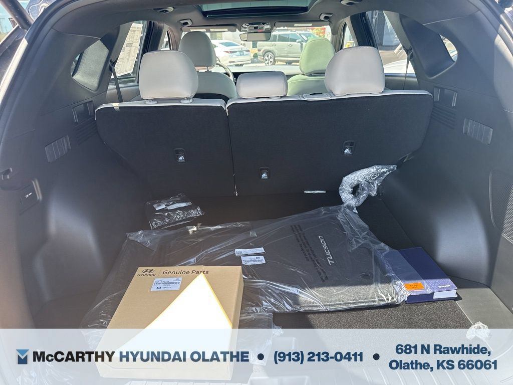 Used 2025 Hyundai Tucson Limited AWD/4WD image 20
