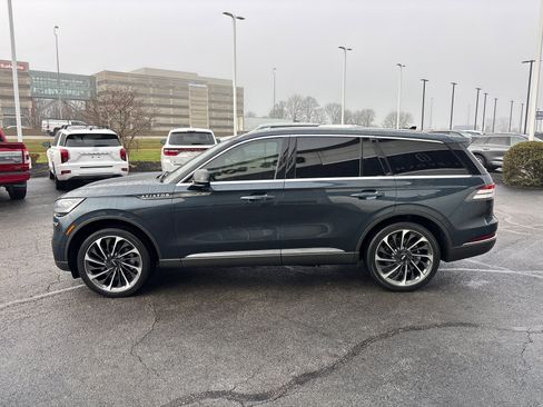 Certified 2023 Lincoln Aviator Reserve w/ Equipment Group 201A image 4