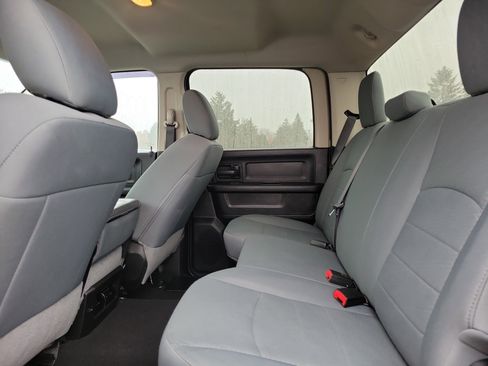 Used 2018 RAM 1500 Express image 11