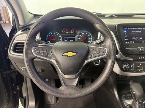 Used 2022 Chevrolet Equinox LS AWD/4WD image 14