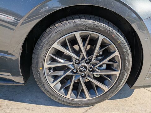 Used 2023 Hyundai Sonata Limited image 9