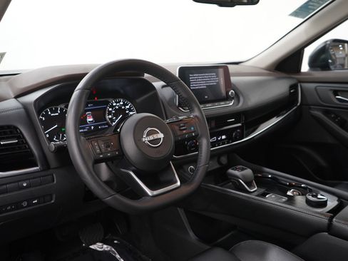 Used 2023 Nissan Rogue SL image 27