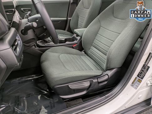 Used 2025 Kia K4 EX image 11