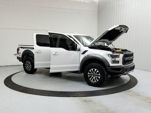 Used 2019 Ford F150 Raptor w/ Equipment Group 802A Luxury AWD/4WD image 9