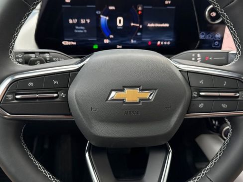 New 2026 Chevrolet Equinox EV LT w/ LPO, Blackout Package image 23