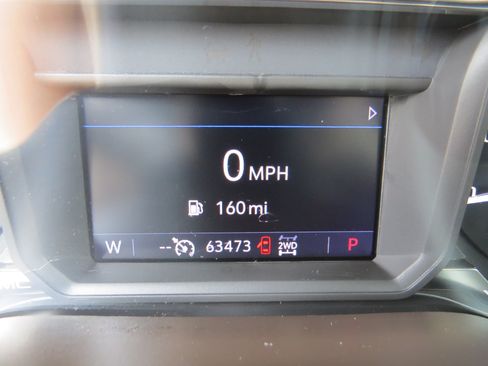 Used 2022 GMC Sierra 1500 SLT w/ SLT Premium Plus Package AWD/4WD image 28