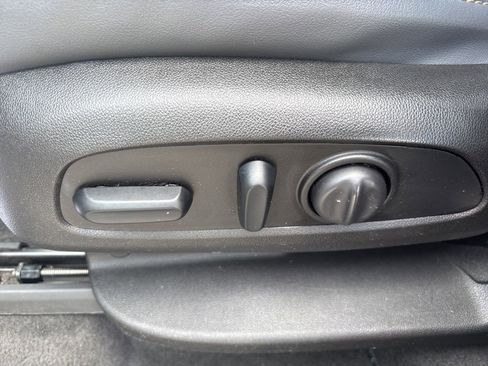 Used 2019 Buick Enclave Premium w/ Experience Buick Package image 16