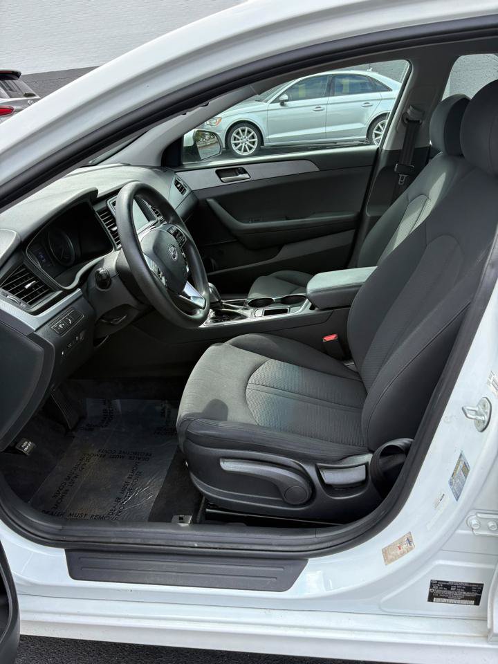 Used 2019 Hyundai Sonata SE FWD image 11
